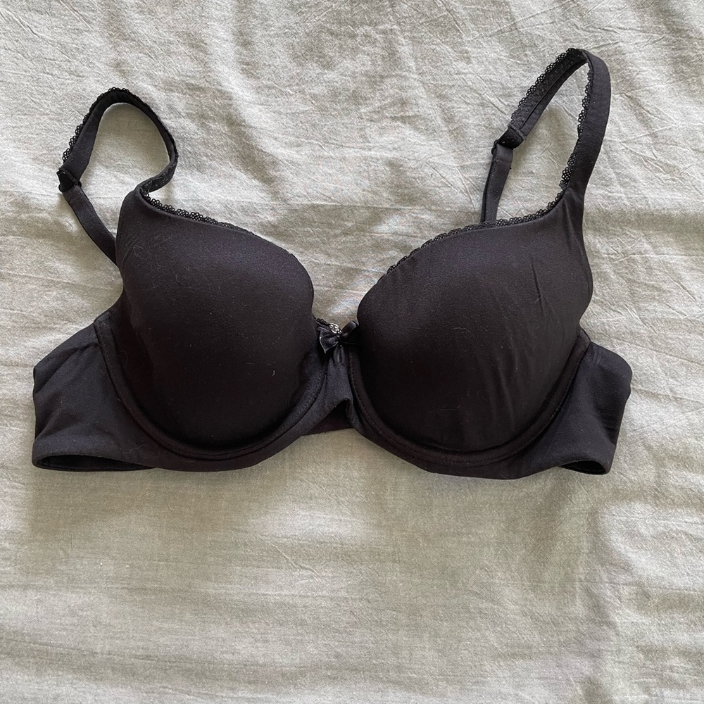VS Black Bra